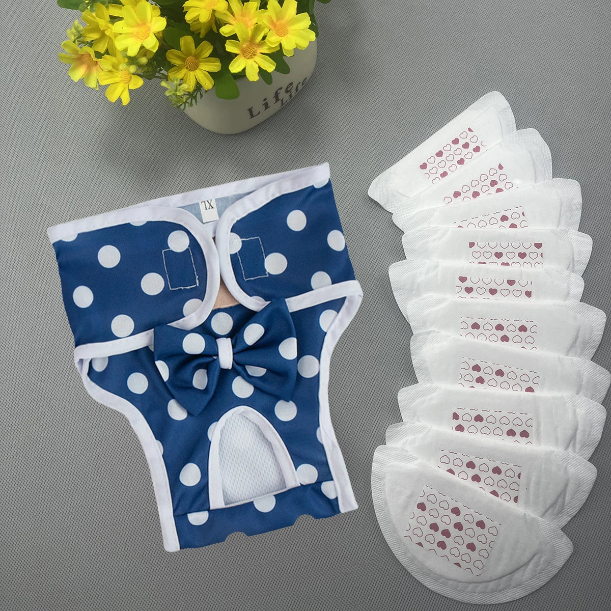 Reusable Female Dog Heat Cycle Diaper Set with 10 Absorbent Pads